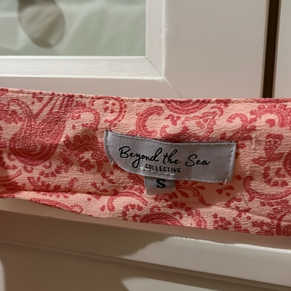 Beyond the Sea Halter top - Picture 2 of 2